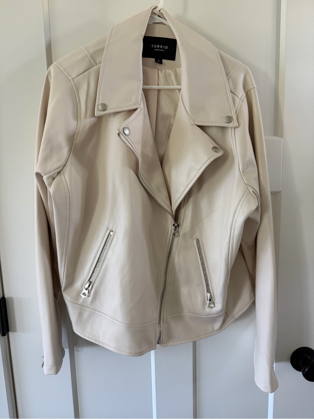 Torrid Cream Vegan Leather Moto Jacket Size 2